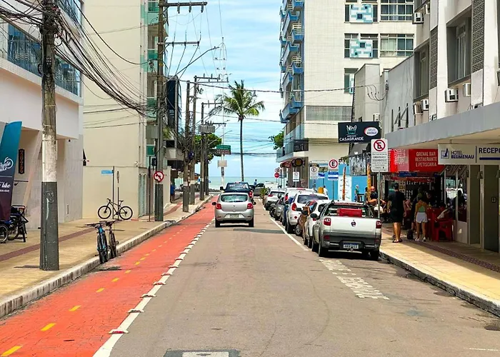 200 Metros Da Praia Central Na Avenida Brasil Proximo A Roda Gigante E Shopping Atlantico