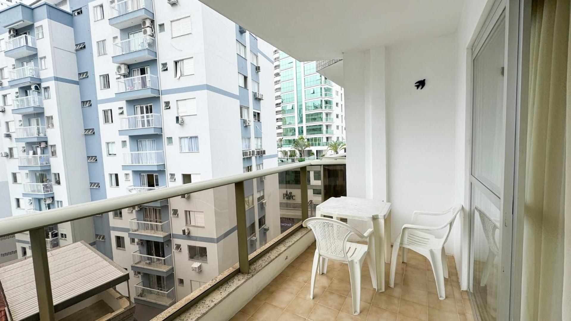 200 Metros Da Na Avenida Brasil Proximo A Roda Gigante E Shopping Atlantico Balneario Camboriu